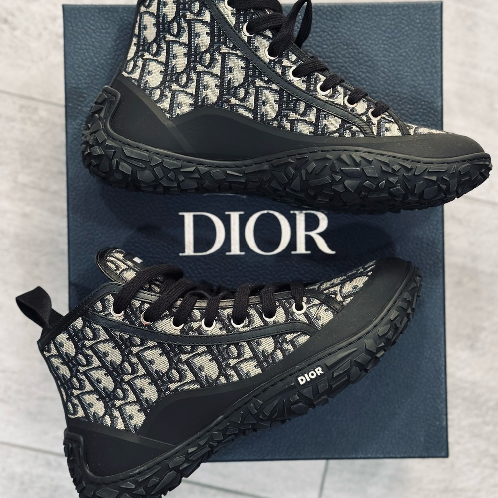 Dior Men's Black and Beige High-Top Sneakers